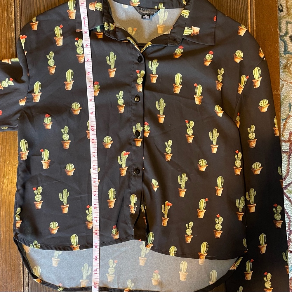 Cactus Print Button Down Top - Picture 5 of 11